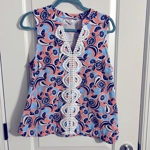 Crown and Ivy women’s sleeveless shirt. Size Large